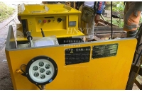 礦用鋰電池電機(jī)車的充電機(jī)及放電插頭如何選擇？